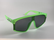 Load image into Gallery viewer, Block Him Sunglasses Green Sunglass
