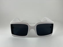 Load image into Gallery viewer, Bossy Sunglasses Sunglass
