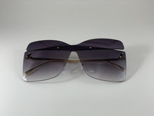 Load image into Gallery viewer, Heartbreaker Sunglasses Black/gradient Sunglass
