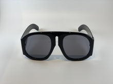 Load image into Gallery viewer, Lux Sunglasses Black Sunglass
